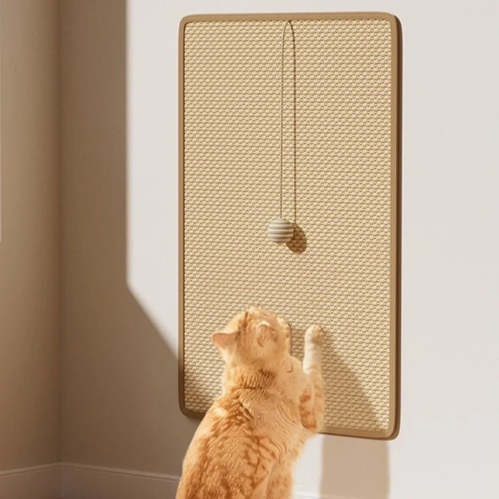 Griffoir Mural en Sisal Pawfect™ avec Balle de Jeu